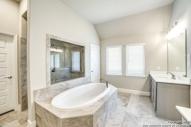 Image 22 of 41 For 2131 Thayer Cove