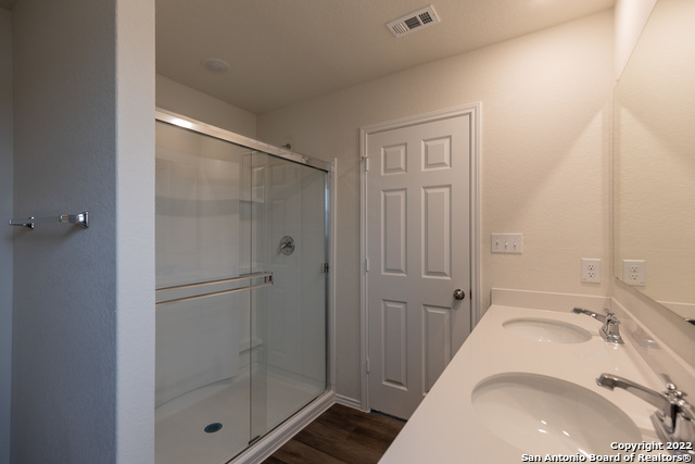 Image 20 of 40 For 817 Beacon Heights