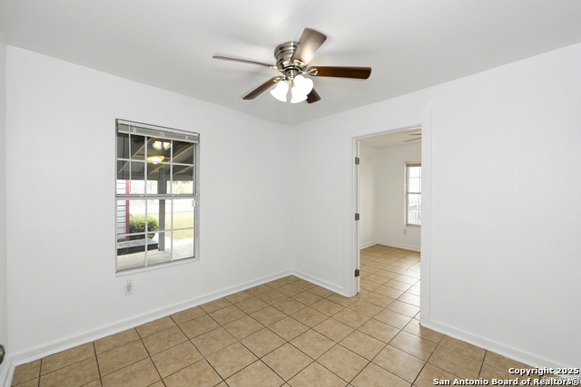 Image 11 of 14 For 1731 Carson E