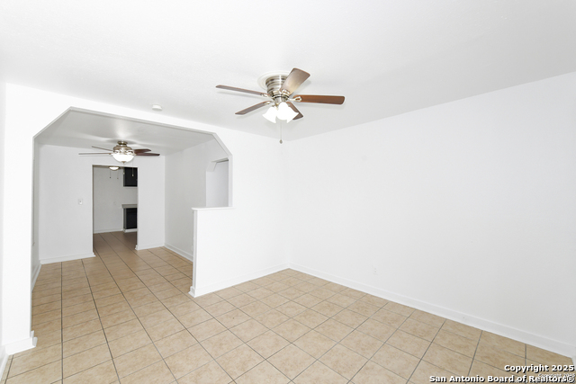 Image 3 of 14 For 1731 Carson E