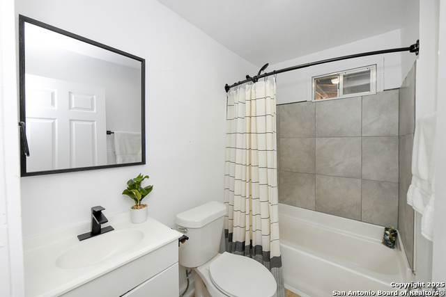 Image 9 of 14 For 1731 Carson E