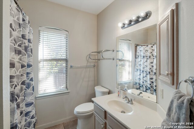 Image 19 of 34 For 318 Legend Breeze