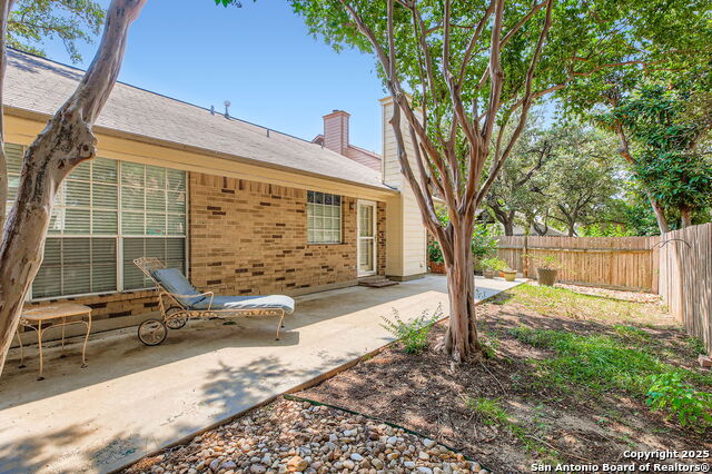Image 25 of 28 For 9319 Fishers Hill