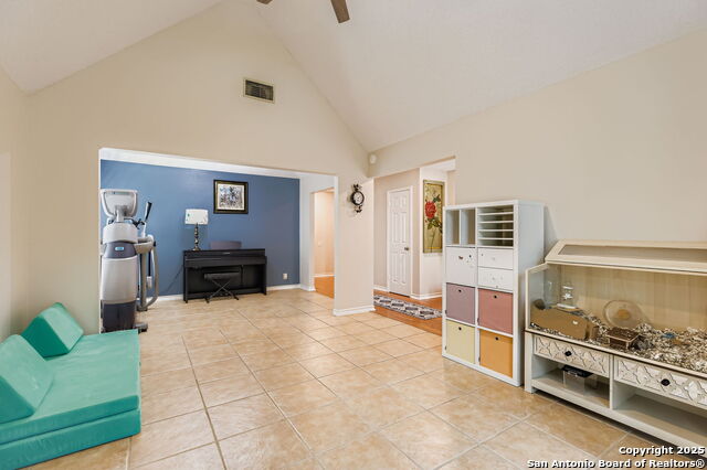 Image 6 of 28 For 9319 Fishers Hill