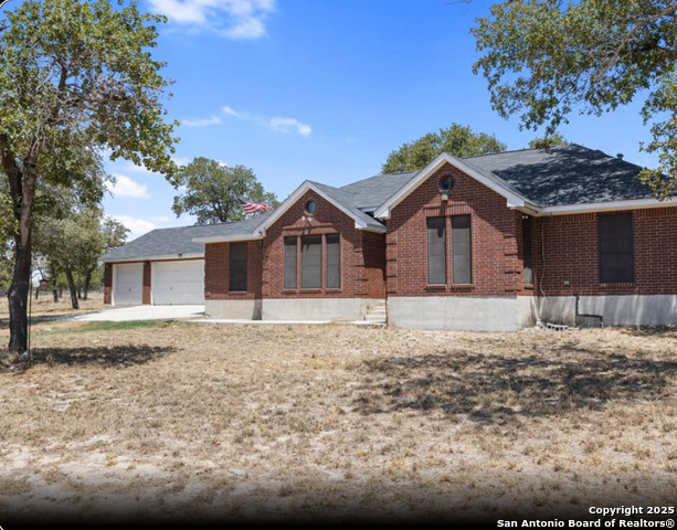 Details for 133 County Road 7724, Natalia, TX 78059