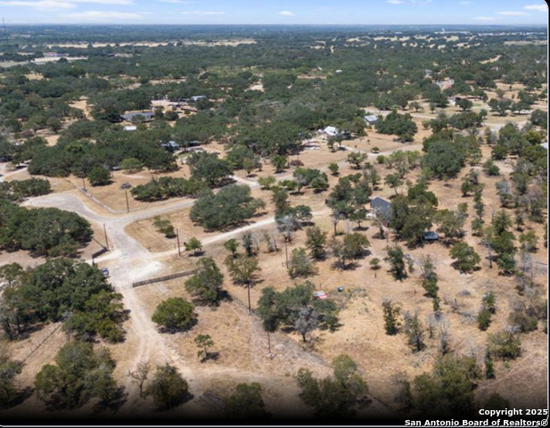 Listing photo id 12 for 133 County Road 7724