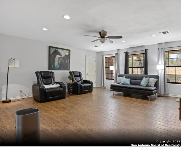 Listing photo id 21 for 133 County Road 7724