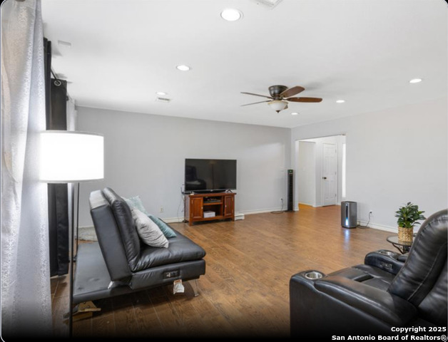 Listing photo id 5 for 133 County Road 7724