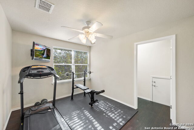 Listing photo id 13 for 8206 Setting Moon