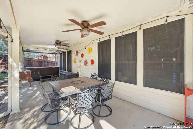 Listing photo id 16 for 8206 Setting Moon