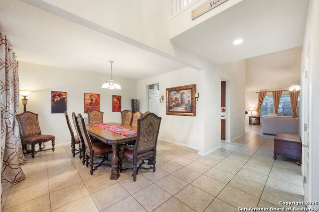 Listing photo id 23 for 8206 Setting Moon