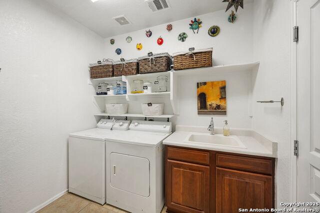 Listing photo id 31 for 8206 Setting Moon