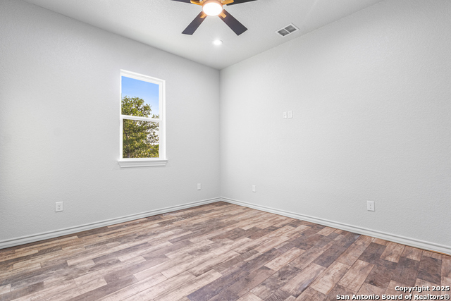 Listing photo id 21 for 114 Cr 6875  