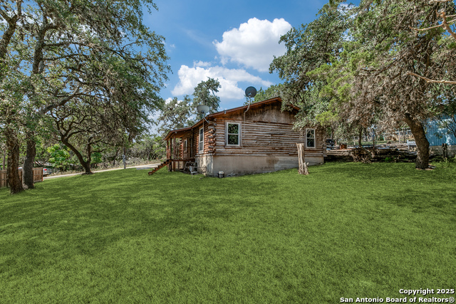 Image 10 of 36 For 162 Water View Dr.