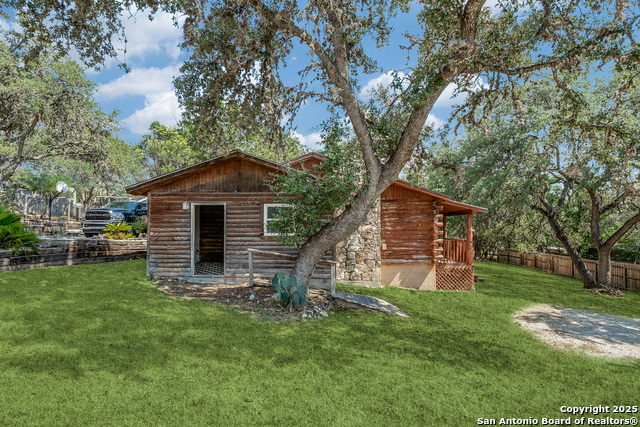 Image 2 of 36 For 162 Water View Dr.