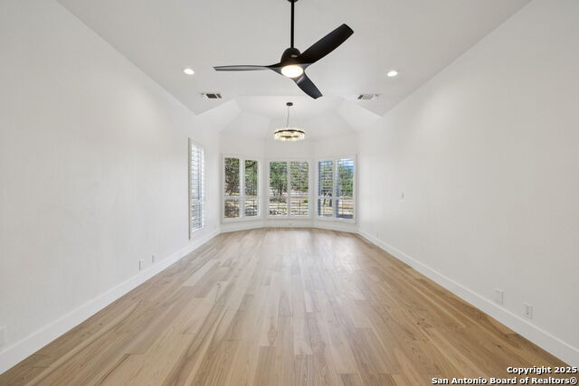 Image 15 of 43 For 19206 Grey Bluff