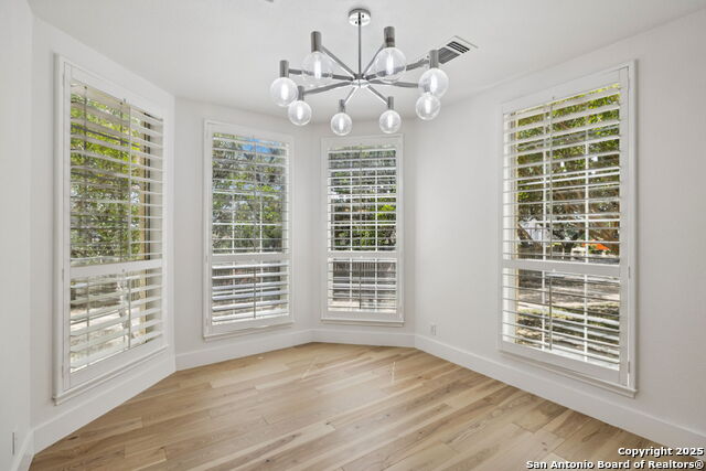 Image 7 of 43 For 19206 Grey Bluff