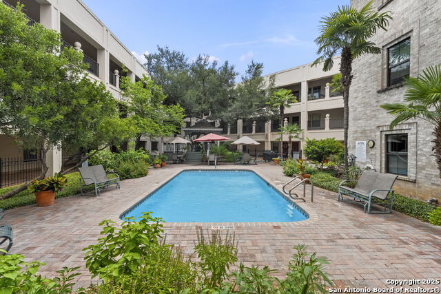Details for 100 El Prado Drive W 214, San Antonio, TX 78212
