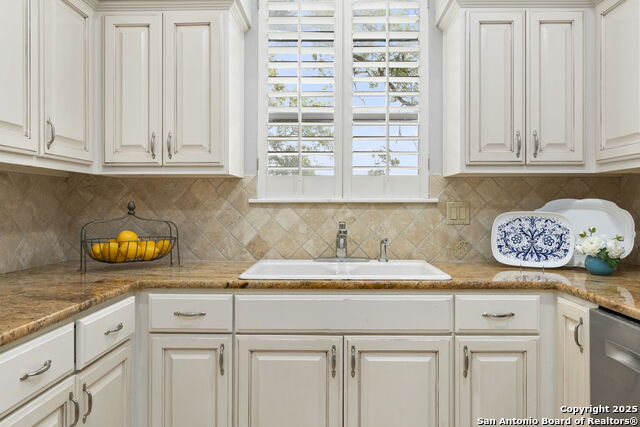 Image 11 of 24 For 100 El Prado Drive W 214