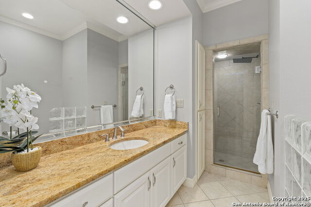Image 18 of 24 For 100 El Prado Drive W 214