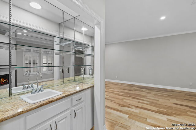 Image 6 of 24 For 100 El Prado Drive W 214