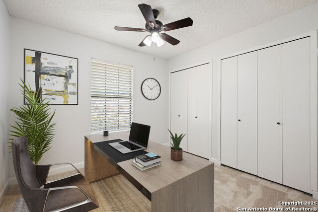 Listing photo id 18 for 7415 Pebblewood