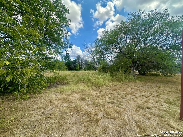 Image 3 of 4 For 9165 New Sulphur Springs Rd