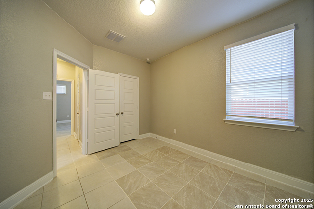 Listing photo id 20 for 8022 Carver Heights