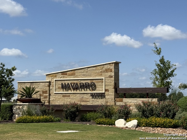 Image 2 of 32 For 9024 James Bowie