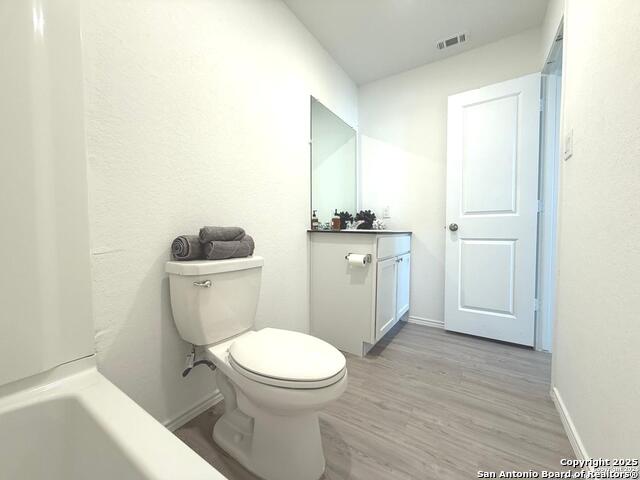 Image 23 of 32 For 9024 James Bowie