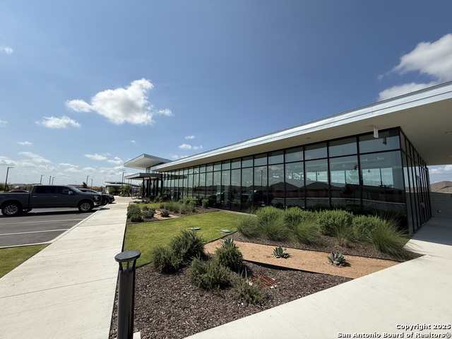 Image 26 of 32 For 9024 James Bowie