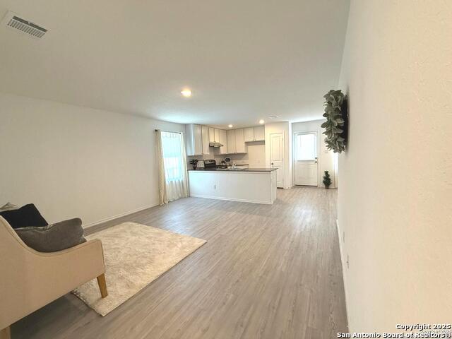 Image 4 of 32 For 9024 James Bowie