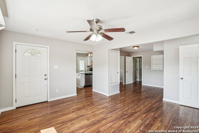 Image 17 of 50 For 1505 B St  