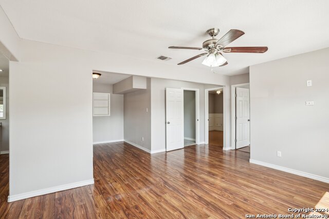 Image 18 of 50 For 1505 B St  