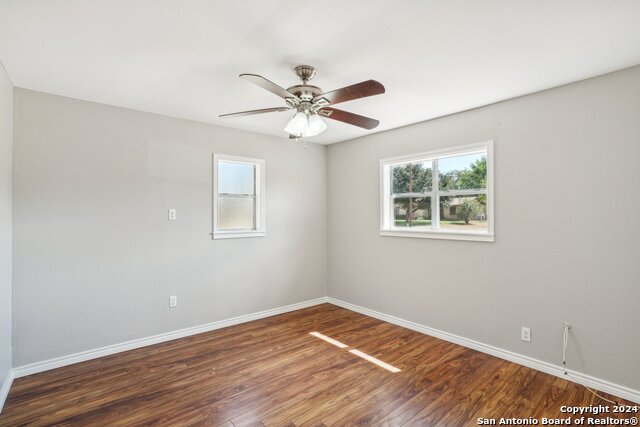 Image 31 of 50 For 1505 B St  