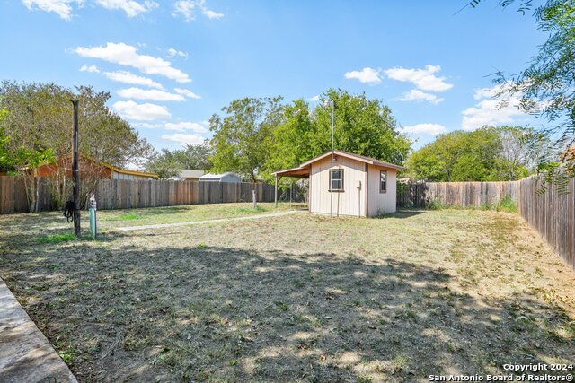 Image 48 of 50 For 1505 B St  