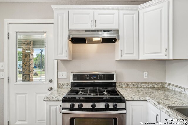Image 9 of 50 For 1505 B St  