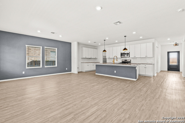 Image 17 of 41 For 31821 Nimbus