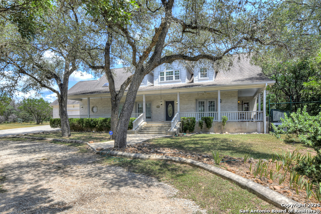 Listing photo id 1 for 639 Bluff Ridge Ct