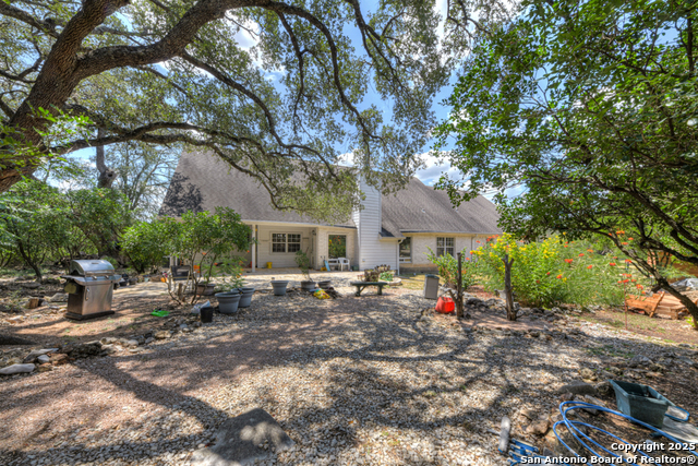 Listing photo id 31 for 639 Bluff Ridge Ct