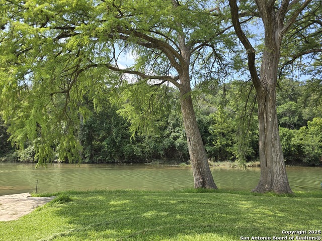 Listing photo id 36 for 639 Bluff Ridge Ct