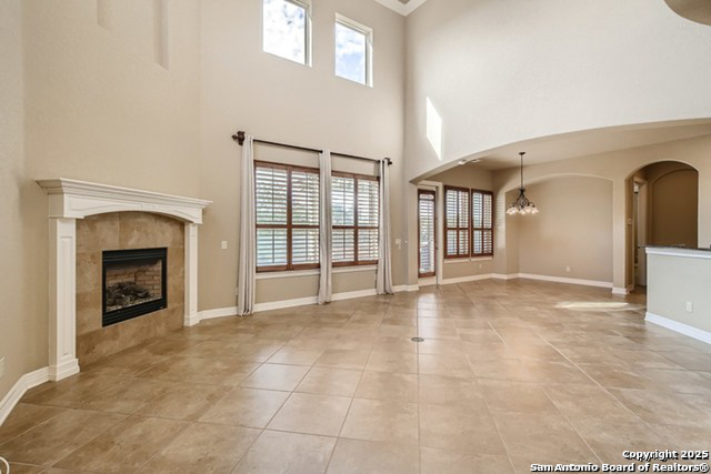 Image 4 of 26 For 18527 Canoe Brook