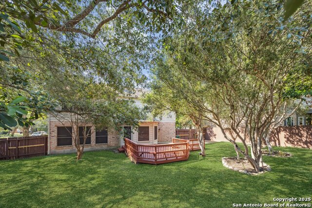 Listing photo id 26 for 2443 Cove Hill