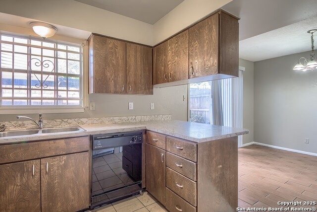 Image 9 of 28 For 8715 Starcrest 48