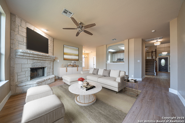 Image 10 of 33 For 228 Bright Chase