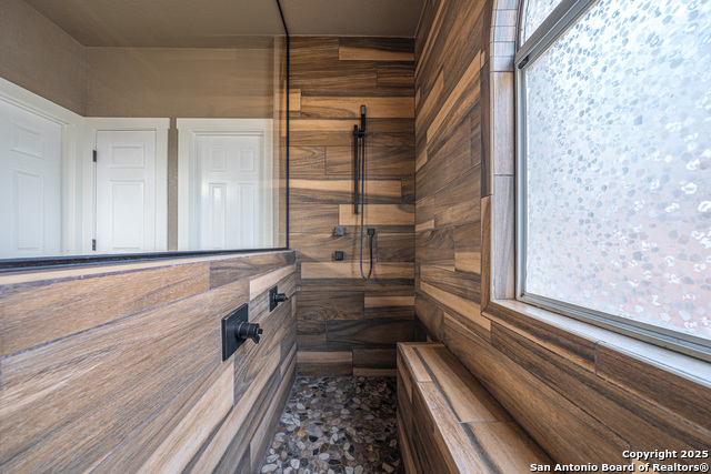 Image 21 of 33 For 228 Bright Chase