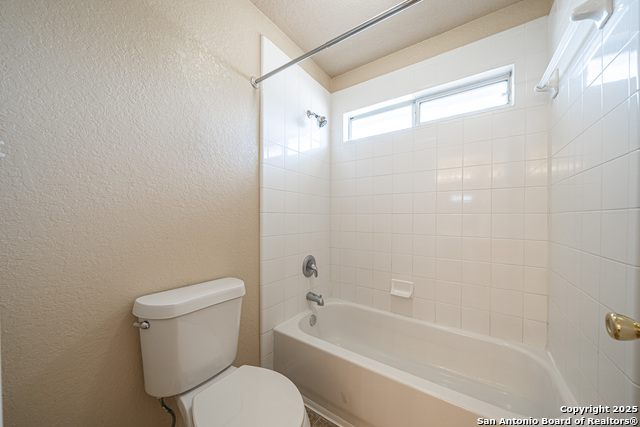 Image 26 of 33 For 228 Bright Chase