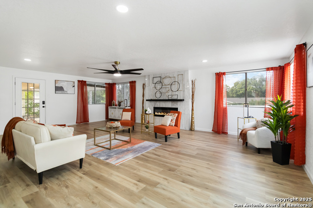 Image 2 of 46 For 2902 Belvoir Dr