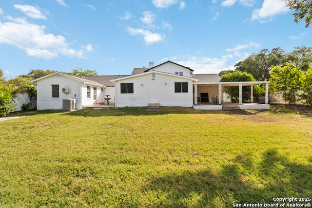 Image 34 of 46 For 2902 Belvoir Dr