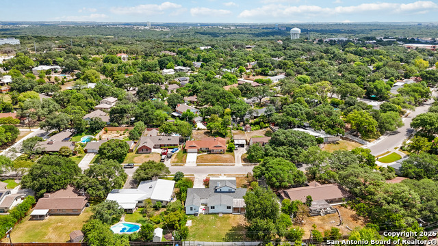 Image 43 of 46 For 2902 Belvoir Dr